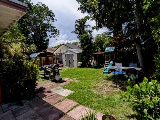 Продажа дома по адресу 1655 SW 20th St - фото 9297002