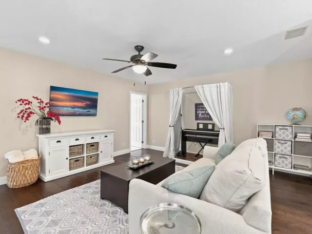 Продажа дома по адресу 1121 Delray Lakes Drive - фото 9371961