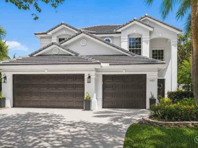Продажа дома по адресу 1121 Delray Lakes Drive - фото 9371948