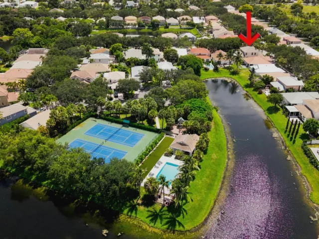 Продажа дома по адресу 1121 Delray Lakes Drive - фото 9371974