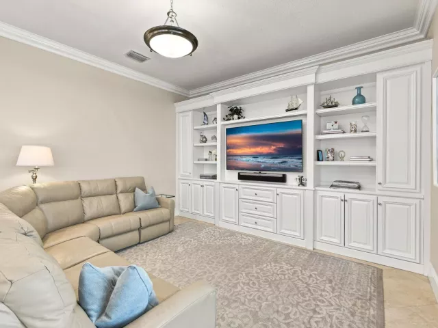 Продажа дома по адресу 1121 Delray Lakes Drive - фото 9371953