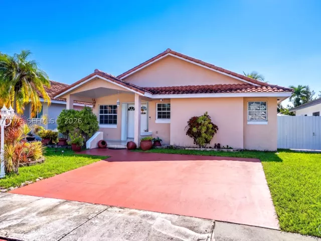 Продажа дома по адресу 2375 SW 141st Ave - фото 9296946