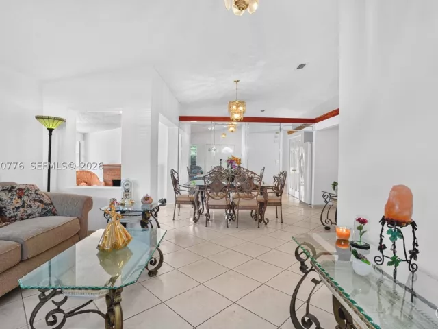 Продажа дома по адресу 2375 SW 141st Ave - фото 9296949