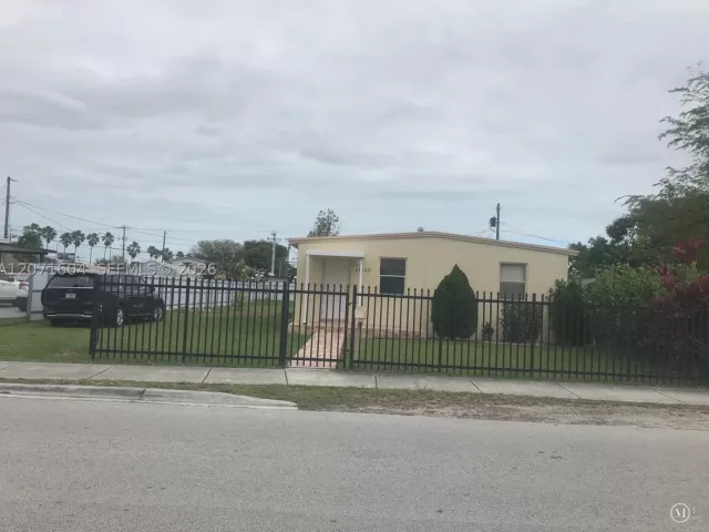 Продажа дома по адресу 21625 SW 109th Ave - фото 9297062