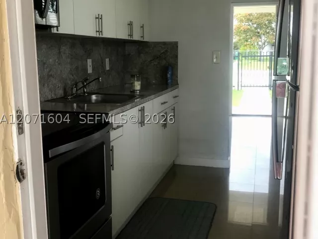 Продажа дома по адресу 21625 SW 109th Ave - фото 9297064