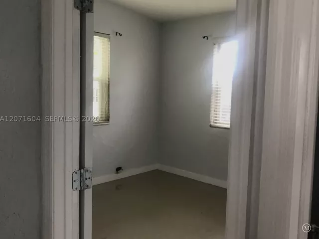 Продажа дома по адресу 21625 SW 109th Ave - фото 9297066