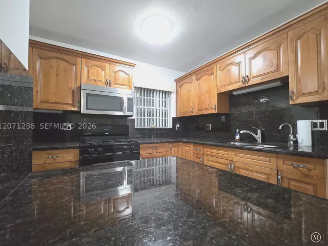 Продажа дома по адресу 515 Hunter St - фото 9297615