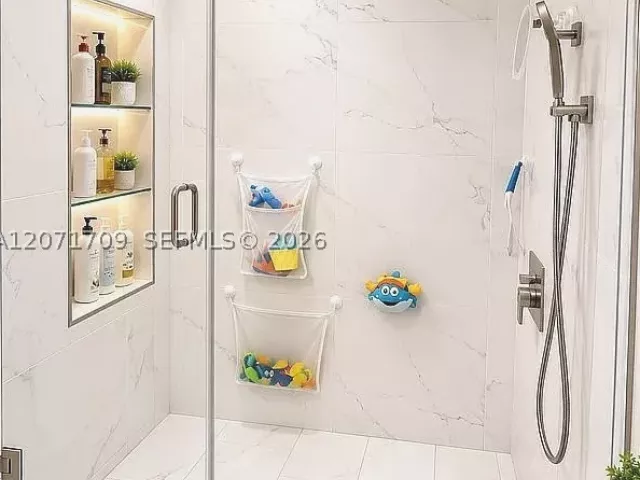 Продажа дома по адресу 8575 NW 5th Ter 1509 - фото 9297039