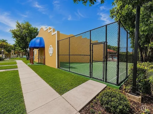 Продажа дома по адресу 8575 NW 5th Ter 1509 - фото 9297050