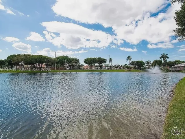 Продажа дома по адресу 8575 NW 5th Ter 1509 - фото 9297060