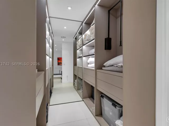 Продажа дома по адресу 11620 NE 20th Dr - фото 9298524