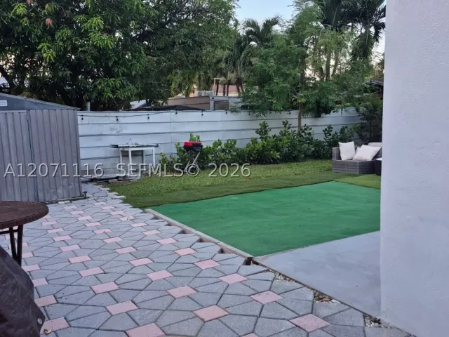 Продажа дома по адресу 1137 NW 55th St - фото 9298497