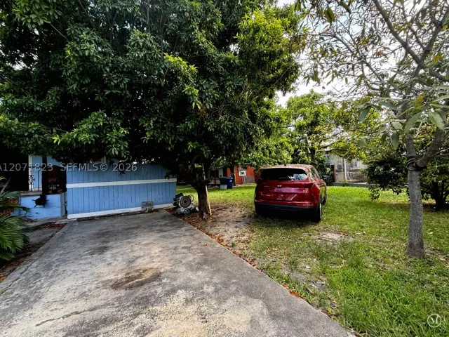 Продажа дома по адресу 3102 NW 31st St - фото 9301972