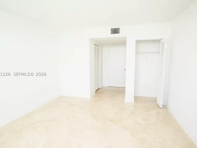 Квартира в аренду номер2204 - фото 9322380
