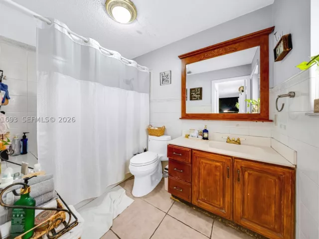 Продажа дома по адресу 13991 SW 159 terrace - фото 9301997
