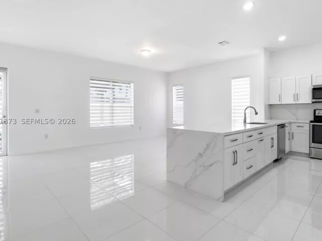 Продажа дома по адресу 9232 SW 171st Ct - фото 9302017