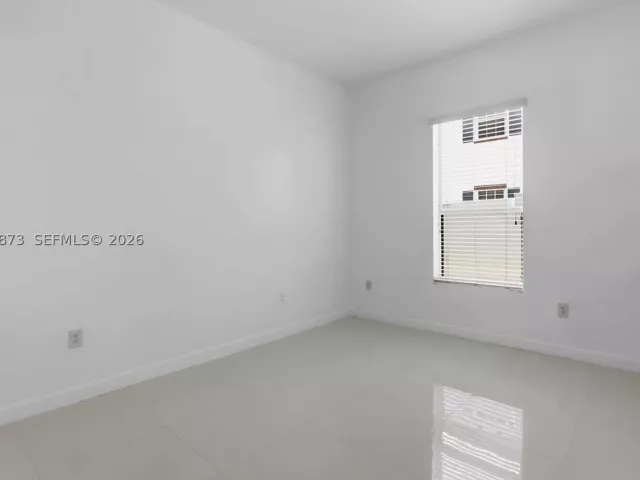 Продажа дома по адресу 9232 SW 171st Ct - фото 9302021