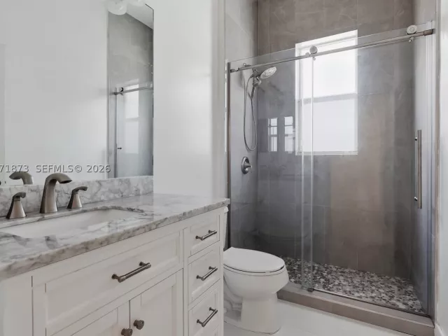 Продажа дома по адресу 9232 SW 171st Ct - фото 9302022