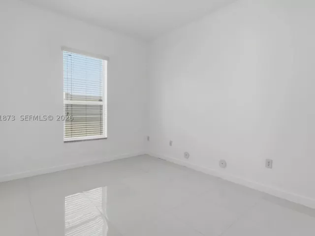 Продажа дома по адресу 9232 SW 171st Ct - фото 9302024