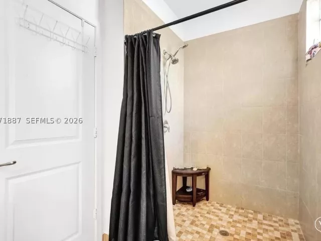 Продажа дома по адресу 22405 SW 102nd Ave - фото 9302515