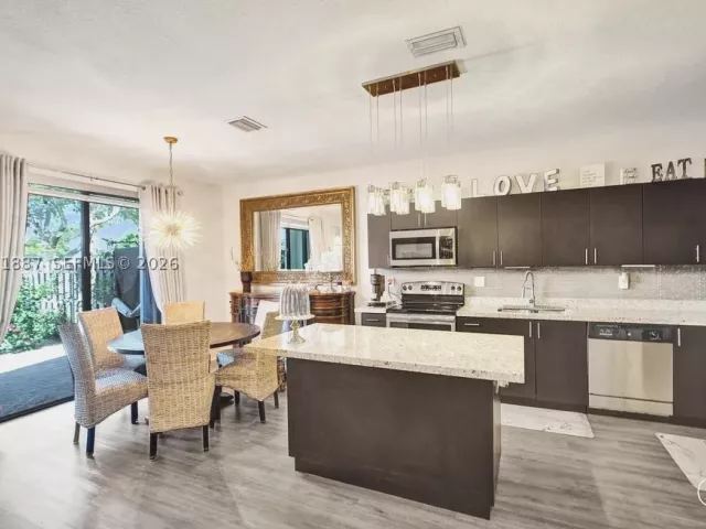 Продажа дома по адресу 22405 SW 102nd Ave - фото 9302509