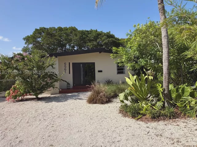 Продажа дома по адресу 6561 SW 34th St - фото 9302501
