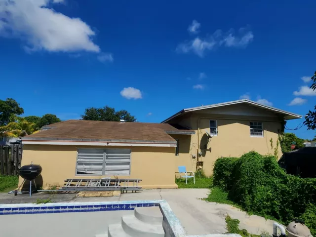 Продажа дома по адресу 20300 NE 12TH Court - фото 9302058