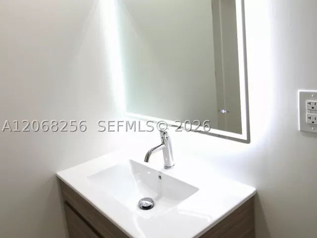 Продажа дома по адресу 10821 SW 63rd St - фото 9304101