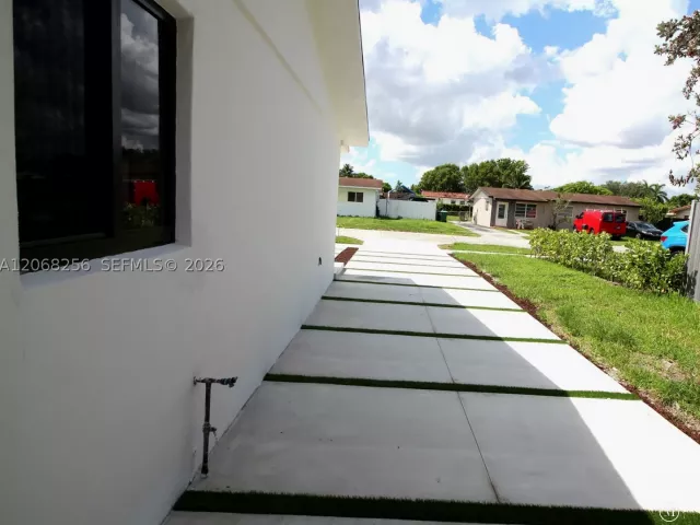 Продажа дома по адресу 10821 SW 63rd St - фото 9304127