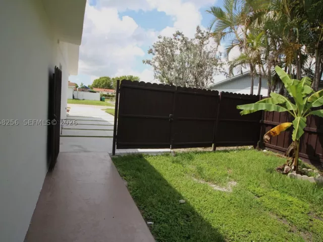 Продажа дома по адресу 10821 SW 63rd St - фото 9304128