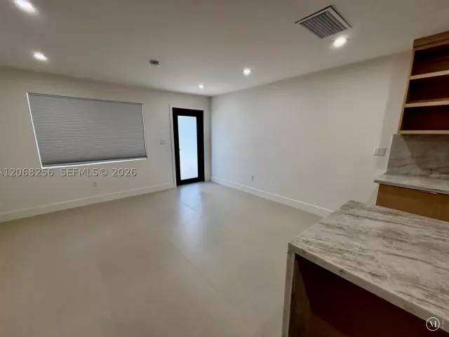 Продажа дома по адресу 10821 SW 63rd St - фото 9304088