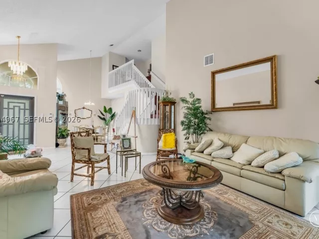 Продажа дома по адресу 15887 NW 11th St - фото 9308133