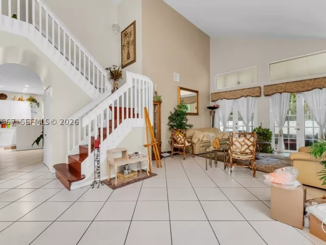 Продажа дома по адресу 15887 NW 11th St - фото 9308134