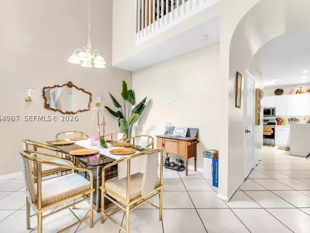 Продажа дома по адресу 15887 NW 11th St - фото 9308135