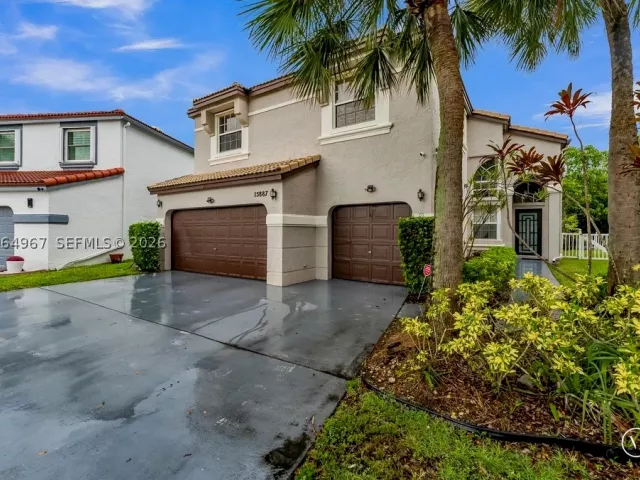 Продажа дома по адресу 15887 NW 11th St - фото 9308138