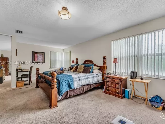 Продажа дома по адресу 15887 NW 11th St - фото 9308144