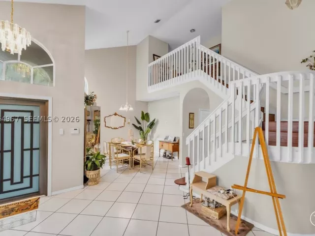 Продажа дома по адресу 15887 NW 11th St - фото 9308119