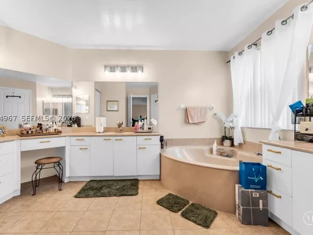 Продажа дома по адресу 15887 NW 11th St - фото 9308148