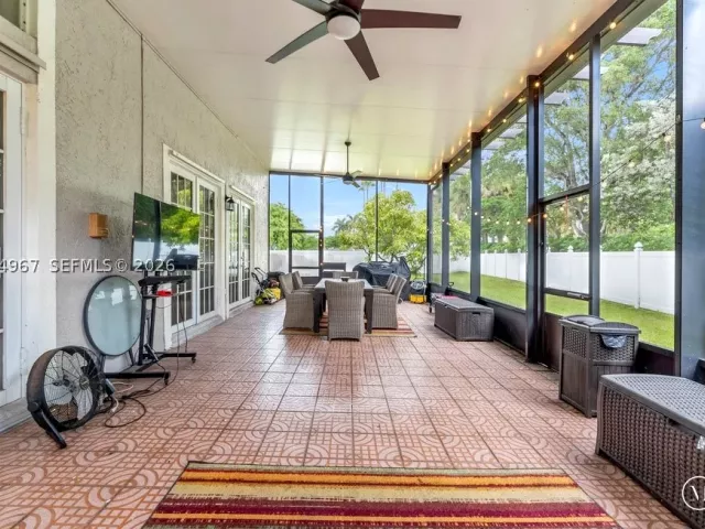 Продажа дома по адресу 15887 NW 11th St - фото 9308160