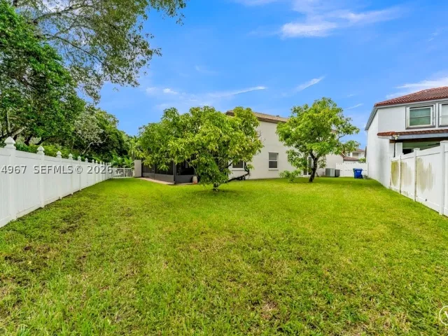 Продажа дома по адресу 15887 NW 11th St - фото 9308165