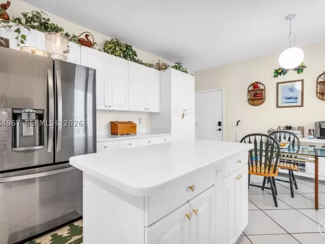 Продажа дома по адресу 15887 NW 11th St - фото 9308121
