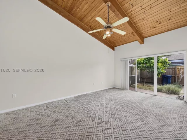 Продажа дома по адресу 13504 SW 102nd Ln - фото 9374884