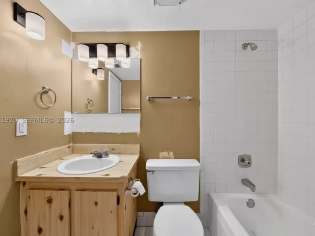 Продажа дома по адресу 13504 SW 102nd Ln - фото 9374894