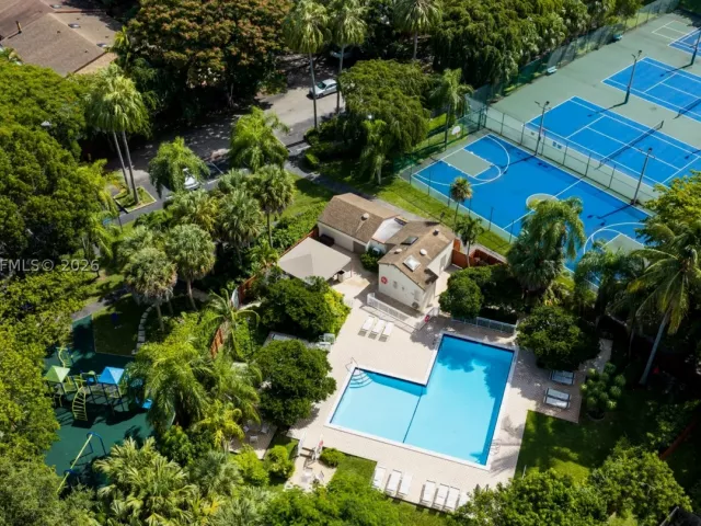 Продажа дома по адресу 13504 SW 102nd Ln - фото 9374901