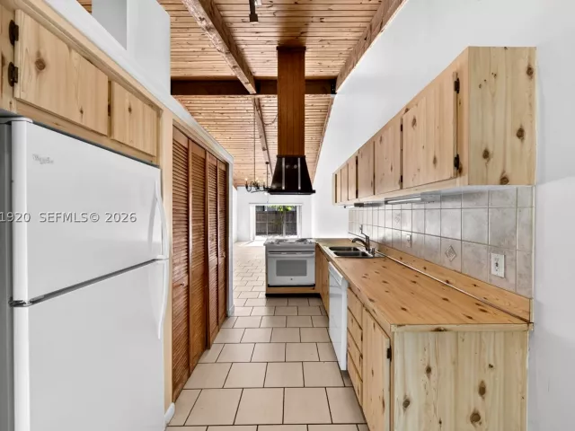 Продажа дома по адресу 13504 SW 102nd Ln - фото 9374877