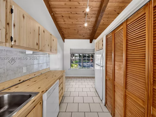 Продажа дома по адресу 13504 SW 102nd Ln - фото 9374878