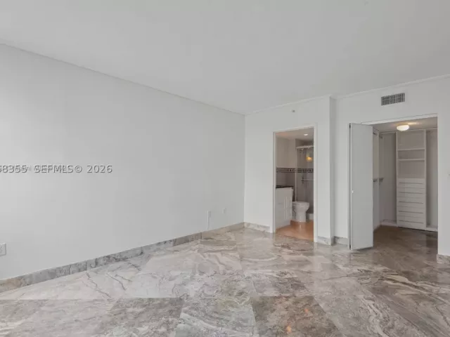 Квартира в аренду номер2307 - фото 9309376
