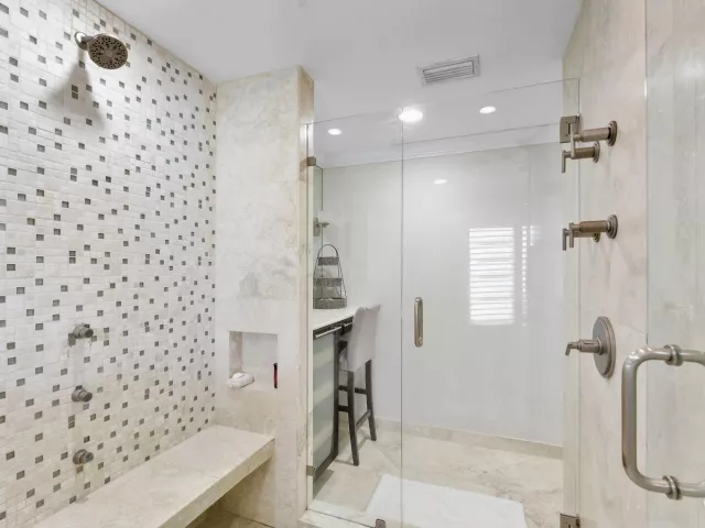 Продажа дома по адресу 910 JASMINE Drive - фото 9326642