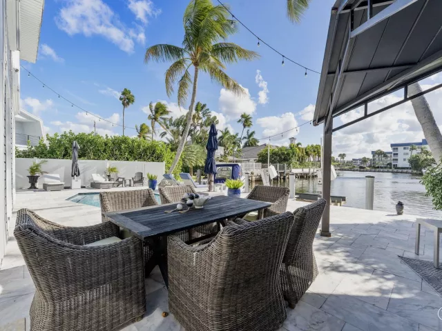 Продажа дома по адресу 910 JASMINE Drive - фото 9326635