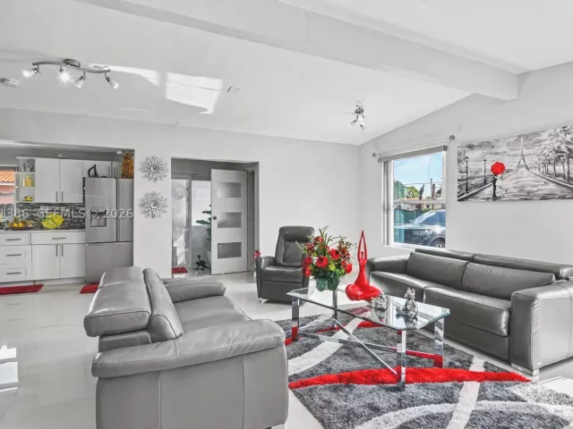 Продажа дома по адресу 3538 SW 87th Ct - фото 9477766